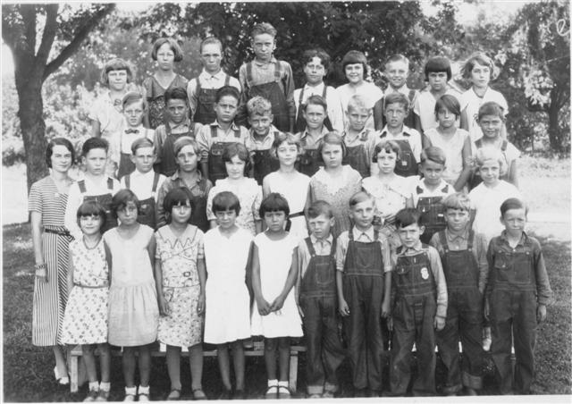 1932 Nemaha school grades 3, 4, and 5