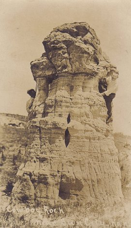 Two men climbing Cowboy Rock near Sun City, Barber County, Kansas

Photo from the collection of Kim Fowles.

CLICK HERE to view a larger copy of this image in a new browser window.