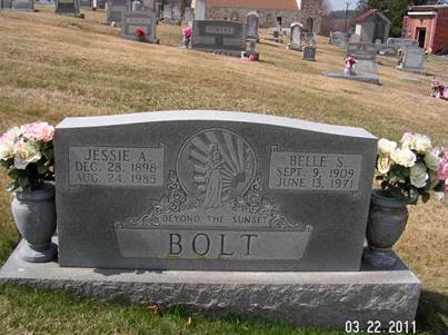 https://images.findagrave.com/photos/2011/148/67478531_130669594127.jpg
