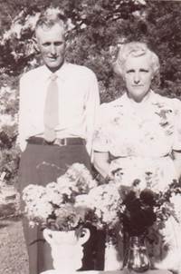 Marinus & Elsie Hansen 25th July 23 1945
