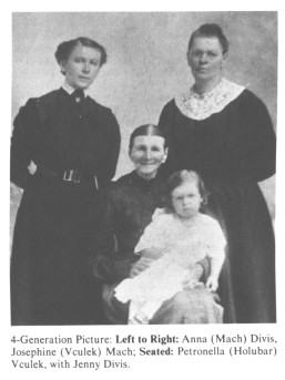 4-Generations of Vculek Women
