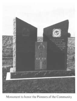 Monument to honor the Pioneers of the Community