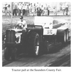 Tractor pull at the Saunders County Fair