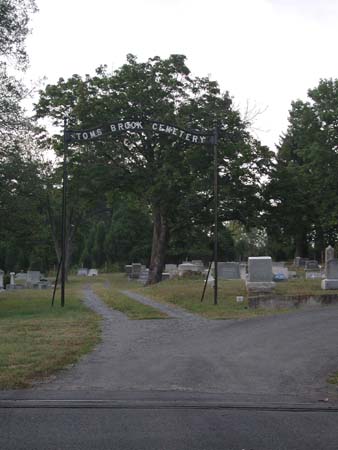 Entrance to Toms Brook Cemetery